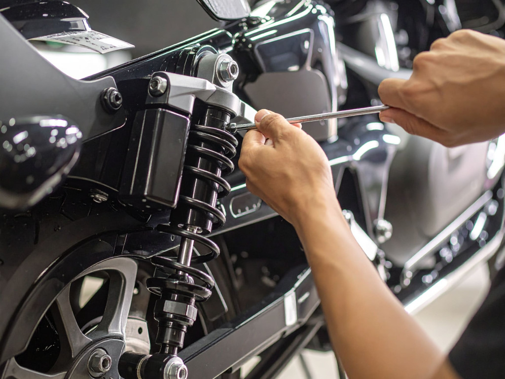 Contrôle technique moto : dates, tarifs et règles à connaître