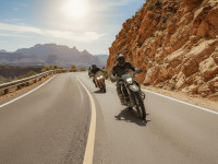 Pression pneus moto : valeurs, tableau et conseils essentiels